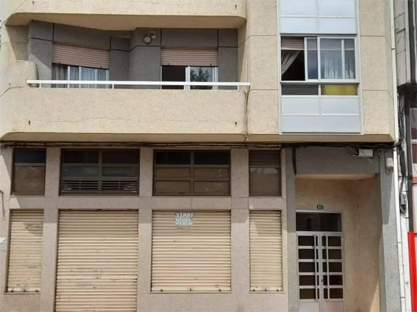 Vista exterior de Pis en venda en A Rúa , Ourense