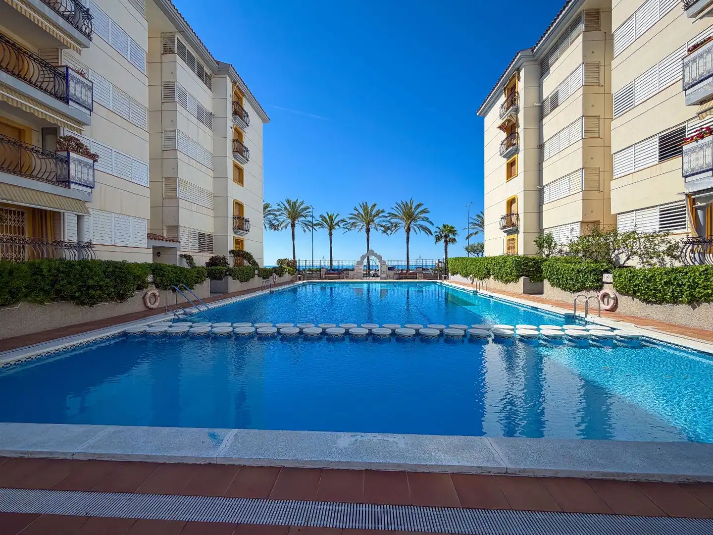 Pis amb piscina en venda a AV COSSETANIA 90 92 MAS MEL, CALAFELL, Tarragona, imagen 2