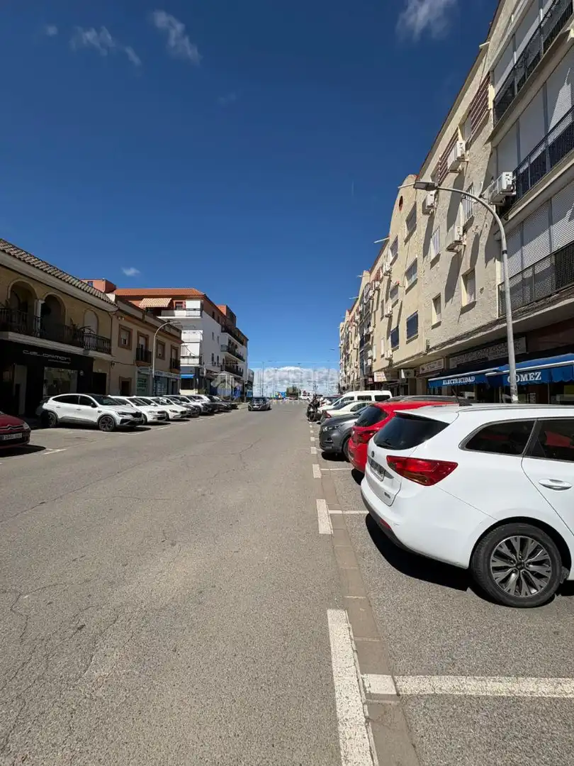 Exterior view of Flat for sale in La Rinconada  with Air Conditioner and Heating