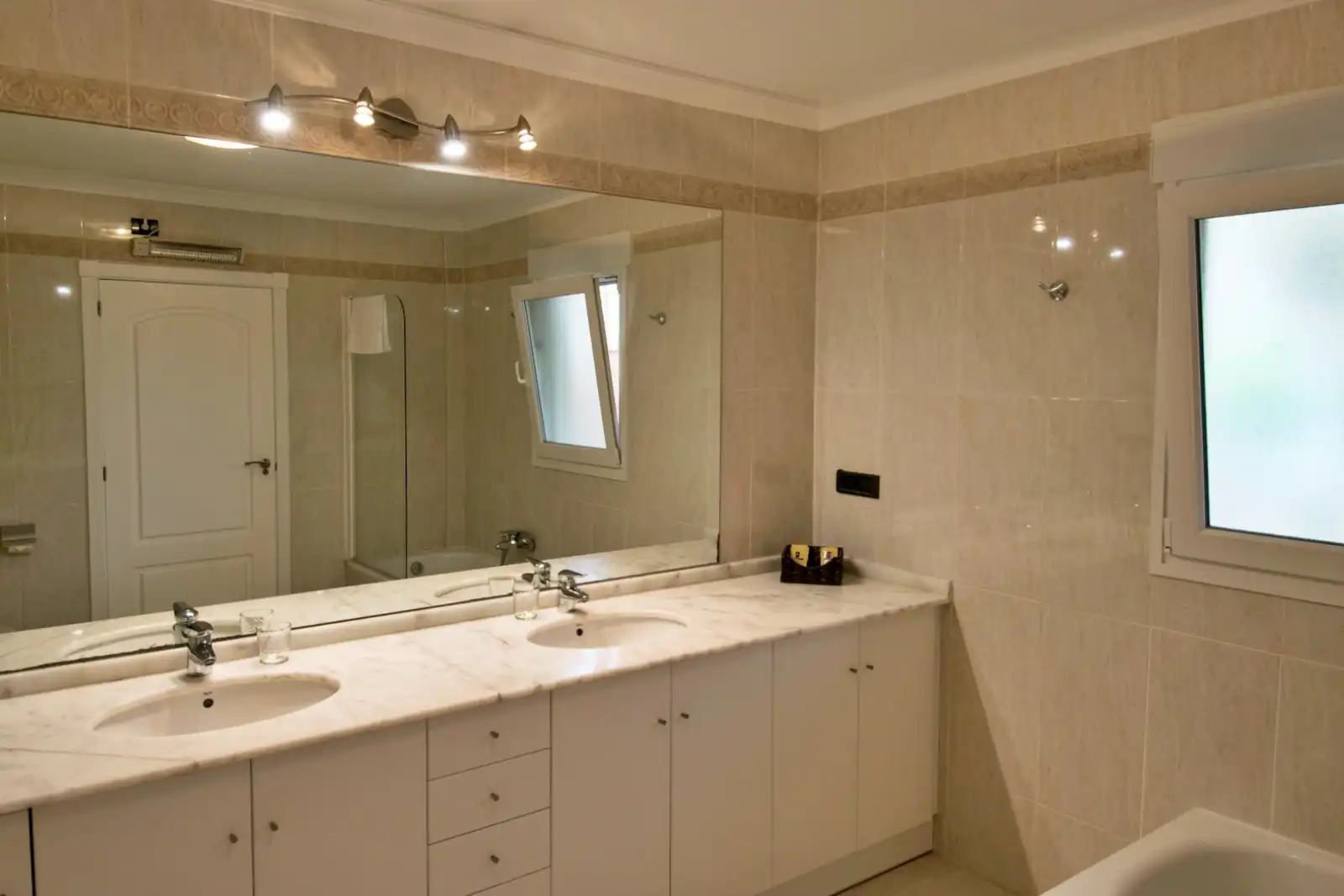 Bathroom of Apartments for sale in Benissa pueblo  