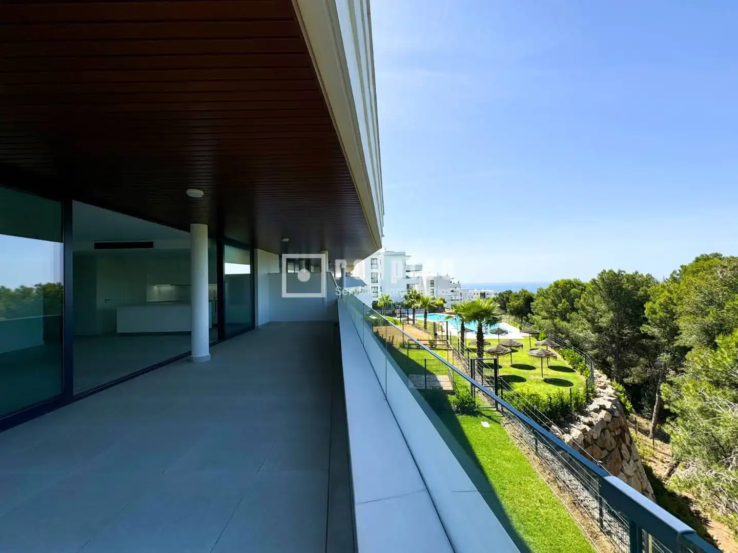 Piso con piscina en venta en El Higuerón