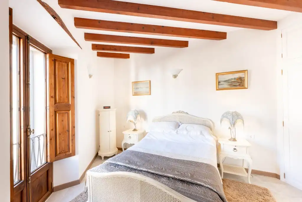 Bedroom of Country homes for sale in Calvià  with Air Conditioner, Heating and Terrace
