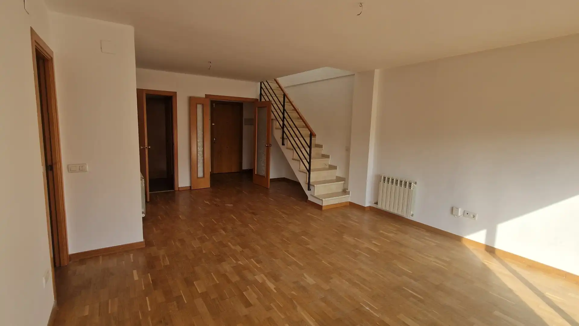 Ático de alquiler en Sant Cugat del Vallès con Calefacción, Parquet y Terraza