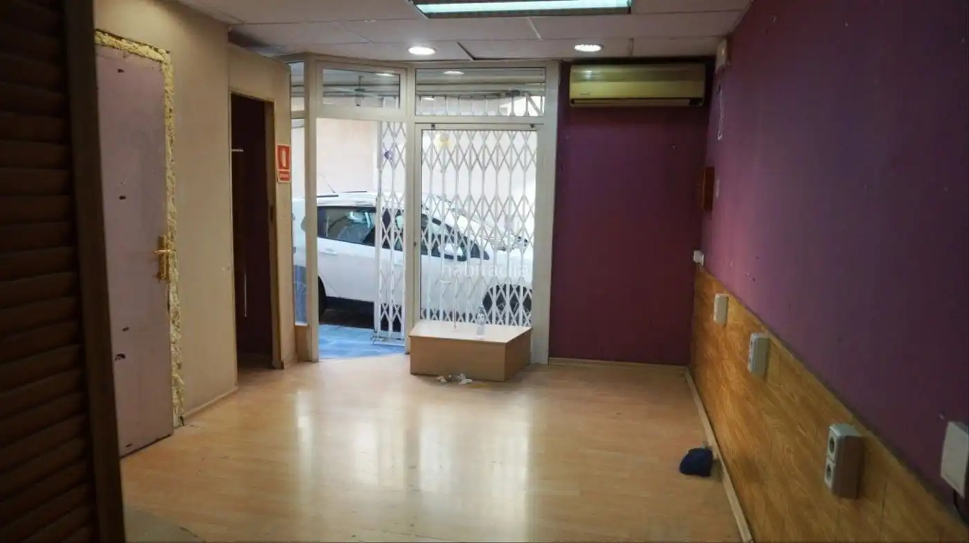 Gewerbefläche zur Miete in Carrer de Santa Marta 29, imagen 3