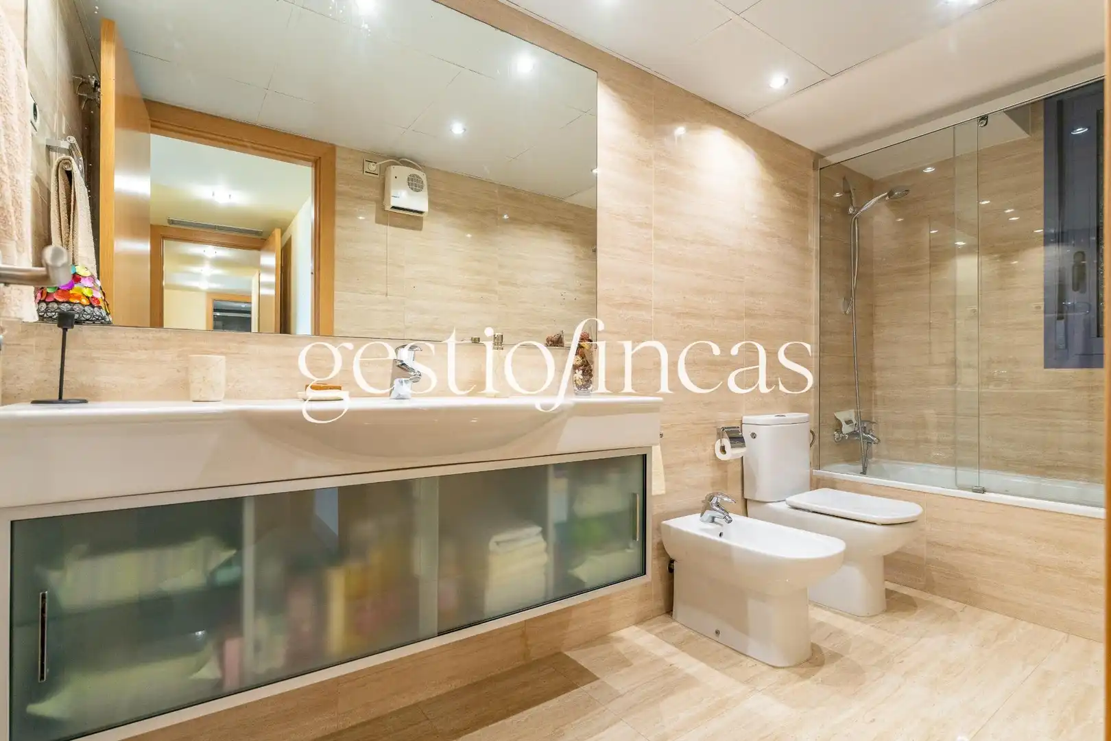 Badezimmer von Wohnung zum Verkauf in Cambrils mit Heizung, Terrasse und Abstellraum