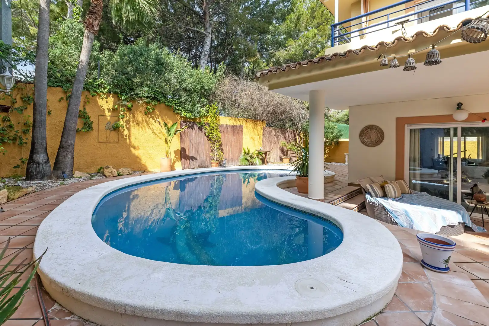 Piscina de Casa adosada en venda en L'Alfàs del Pi amb Aire condicionat, Terrassa i Traster