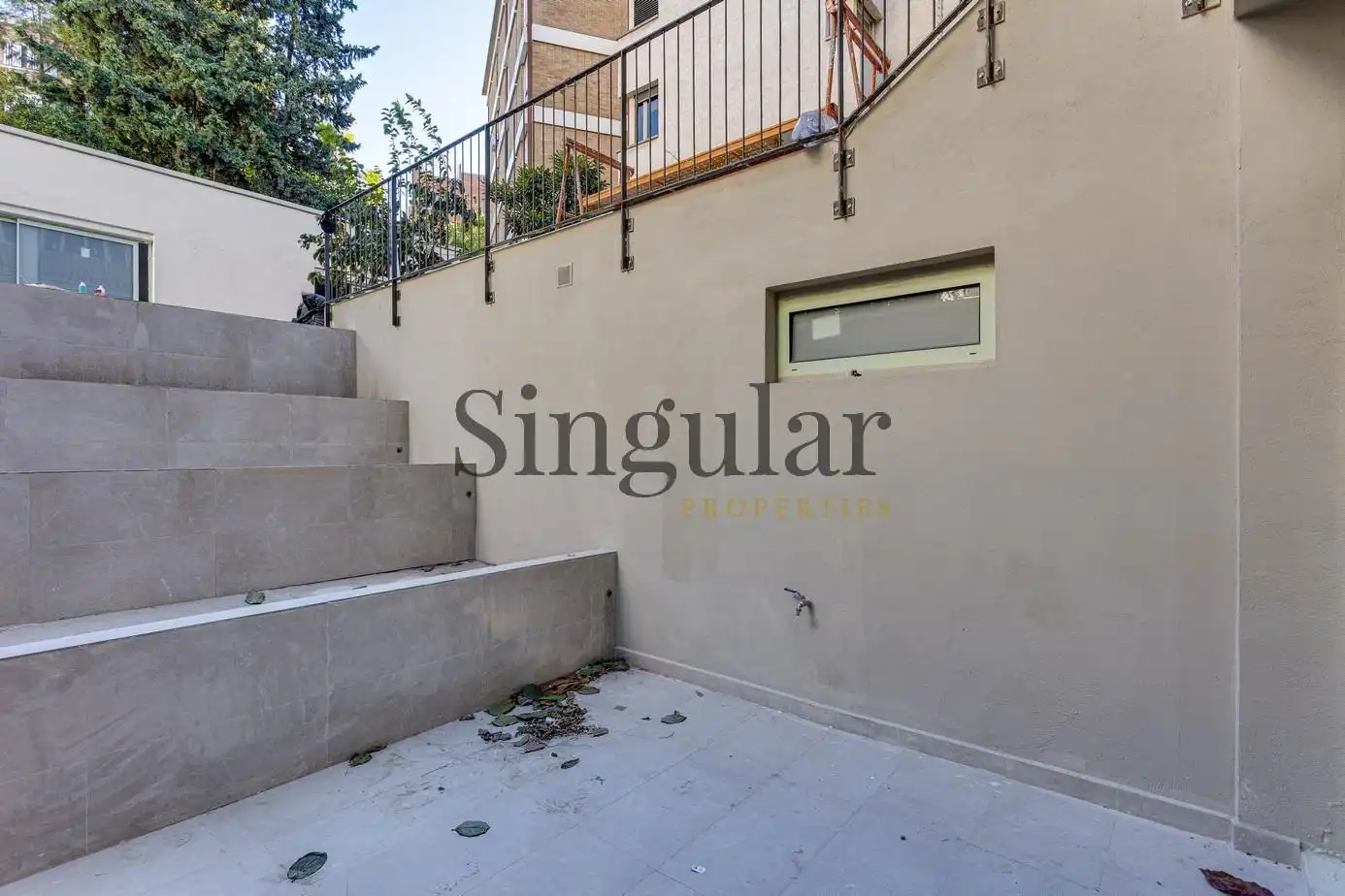 Terrassa de Dúplex en venda en Barcelona amb Aire condicionat, Calefacció i Jardí privat