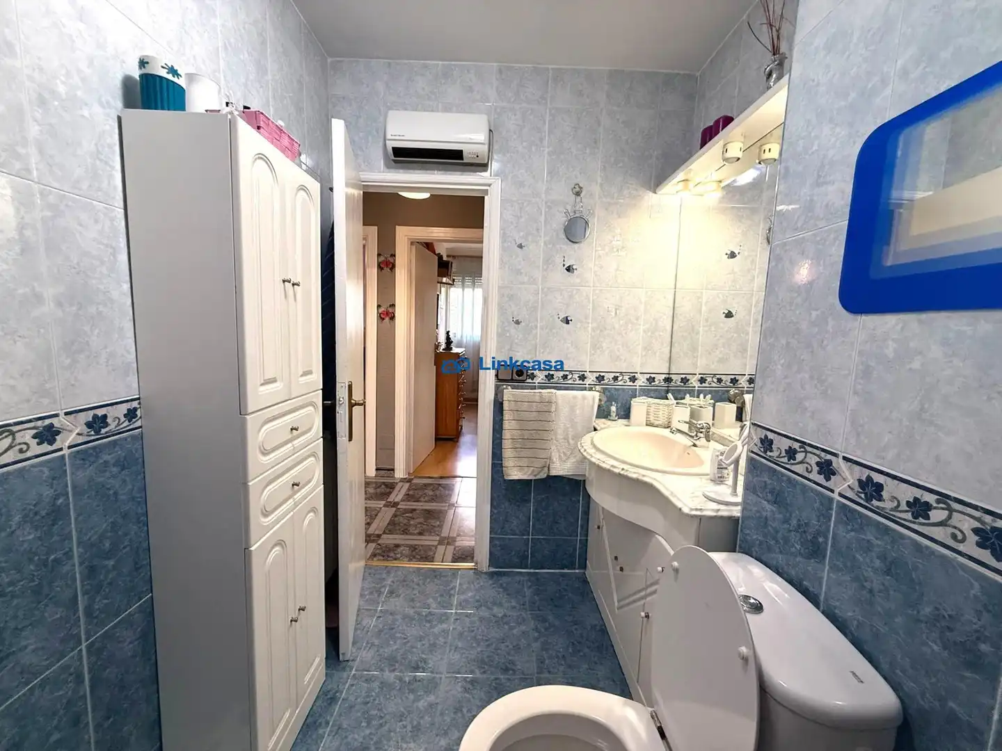 Bathroom of Flat for sale in Madrid  with Air Conditioner, Heating and Private garden