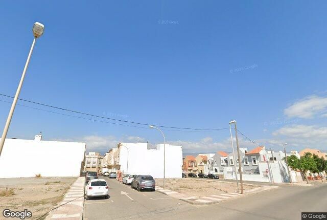 Vista exterior de Casa adosada en venda en Roquetas de Mar
