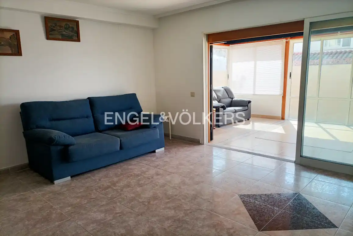 Living room of Houses for sale in Benidorm  with Air Conditioner, Private garden and Terrace