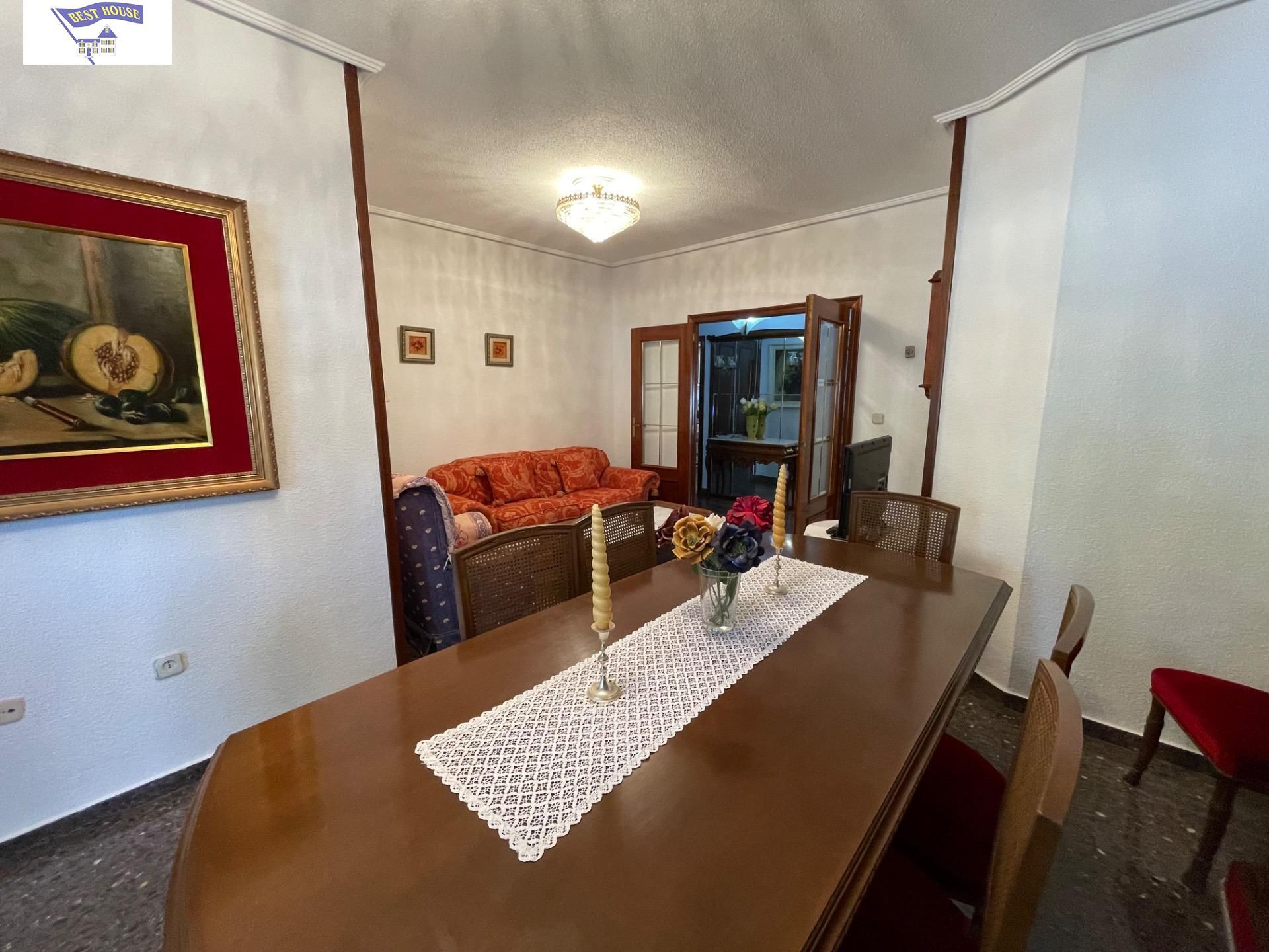 Comedor de Piso de alquiler en  Albacete Capital con Calefacción y Balcón