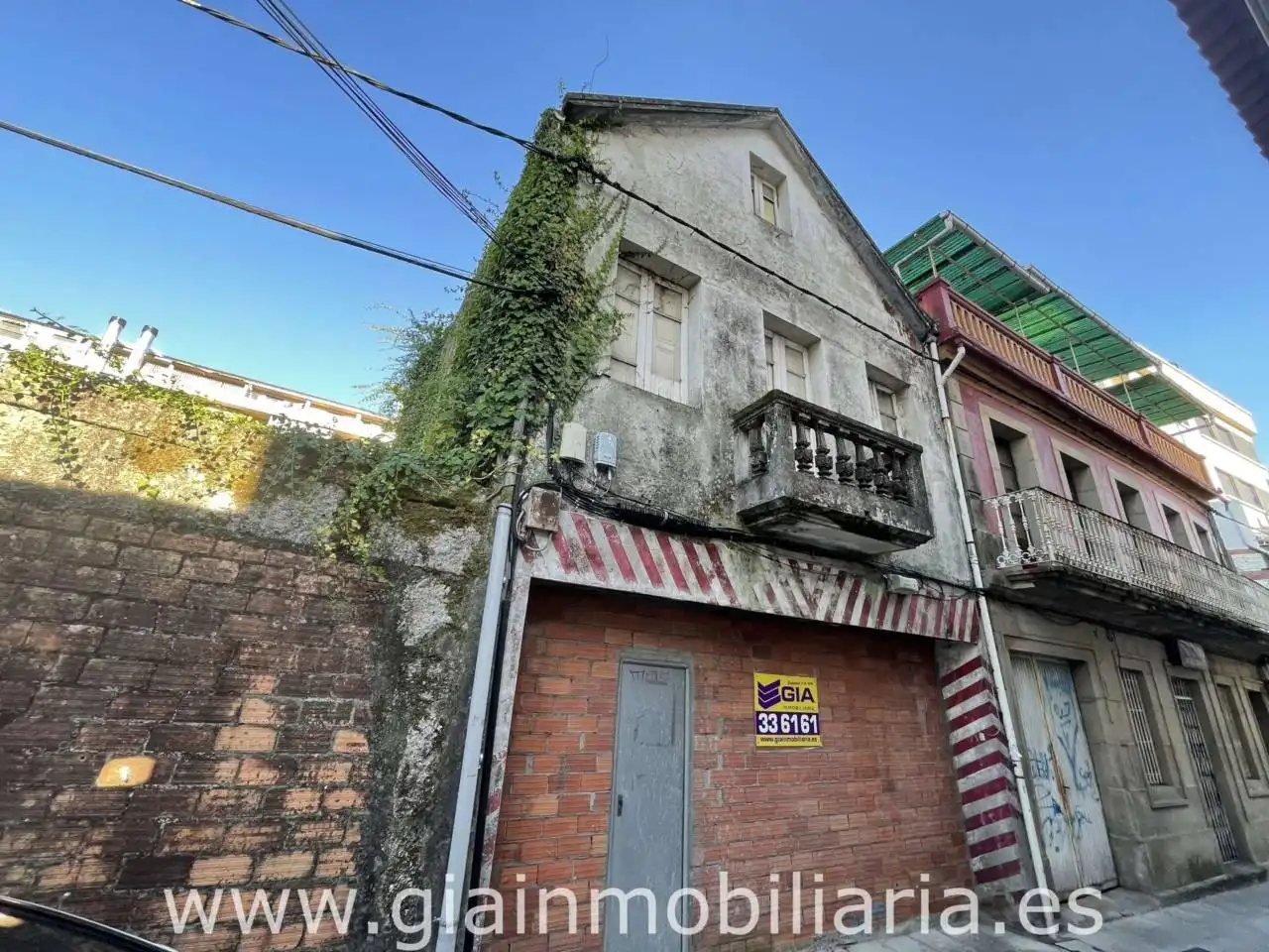 House for sale in Calle Servando Ramilo 18