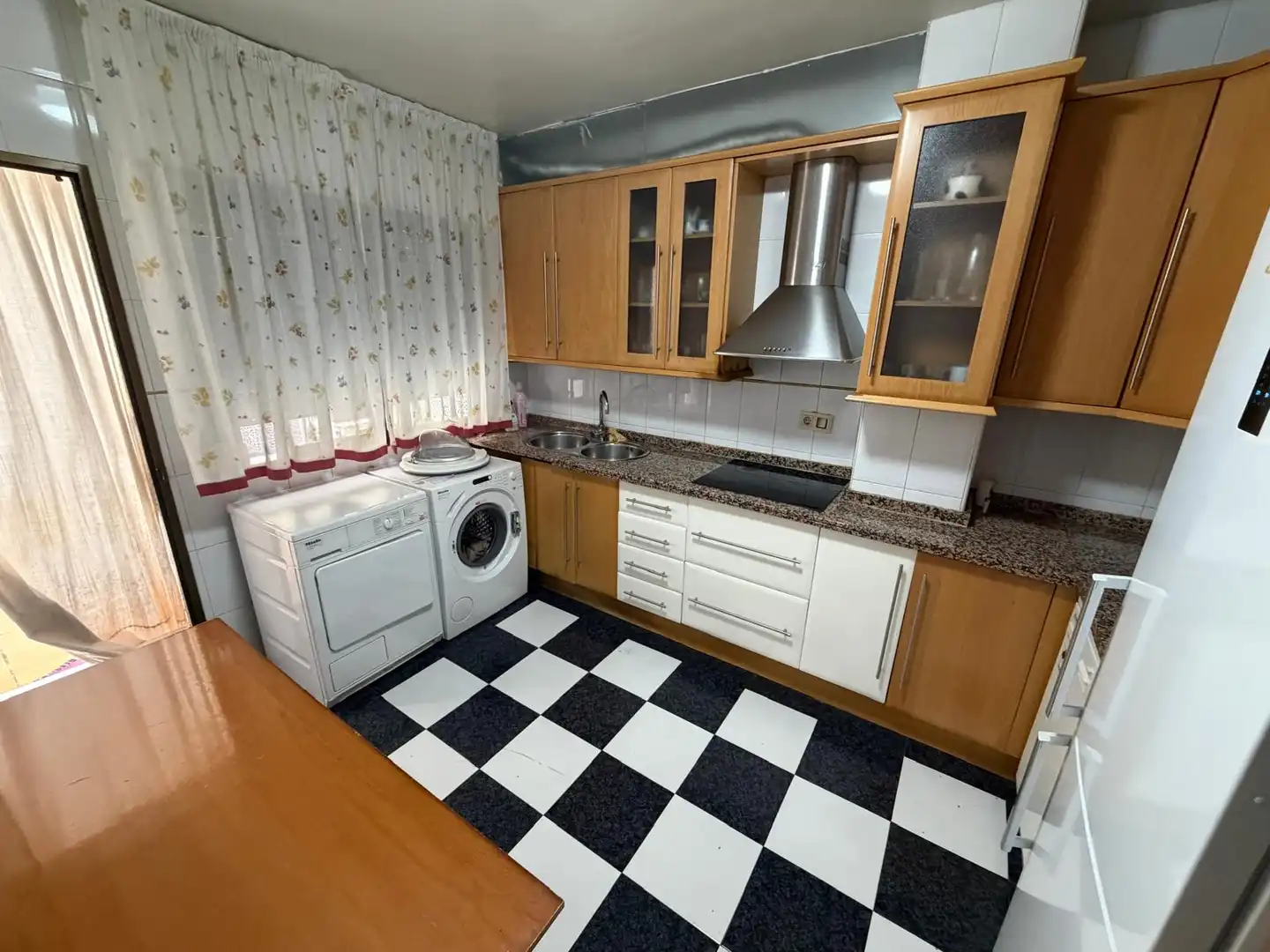 Küche von Maisonette zum Verkauf in Peligros mit Klimaanlage, Terrasse und Ofen