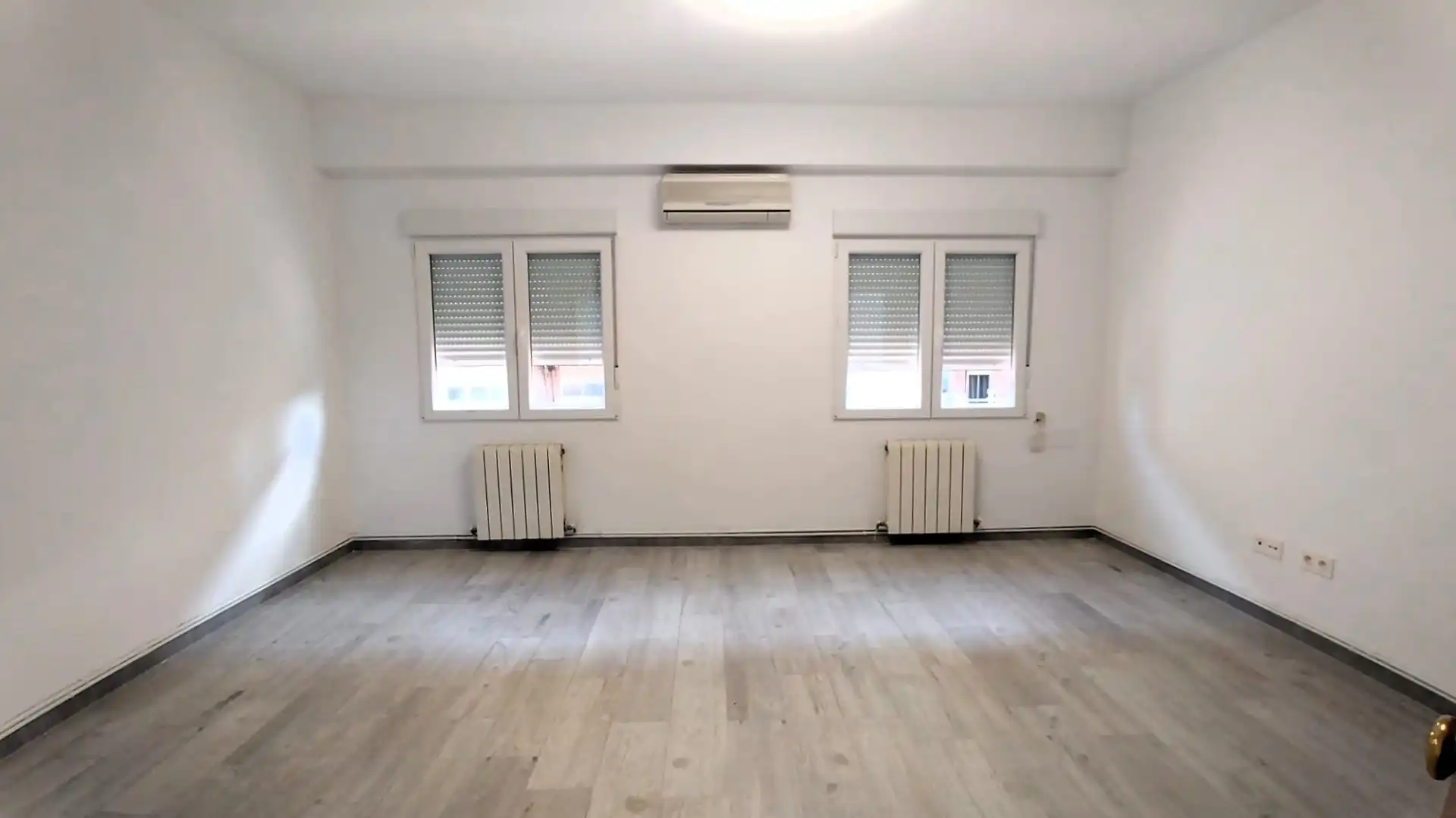 Piso en venta en Zaragoza con Calefacción y Balcón
