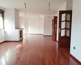 House or chalet for sale in Lena