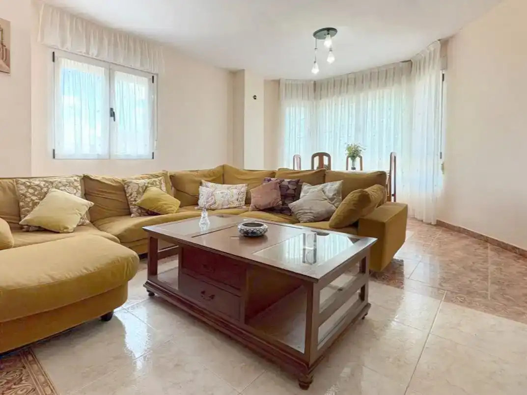 Sala d'estar de Casa o xalet en venda en Autilla del Pino amb Jardí privat, Traster i Balcó
