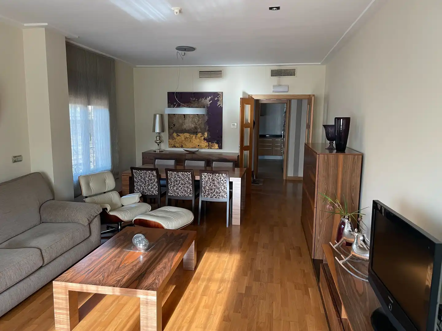 Sala d'estar de Casa o xalet en venda en Orihuela amb Aire condicionat, Jardí privat i Parquet