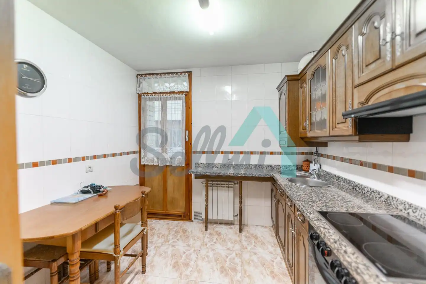 Cocina de Piso de alquiler en Oviedo  con Calefacción, Parquet y Terraza