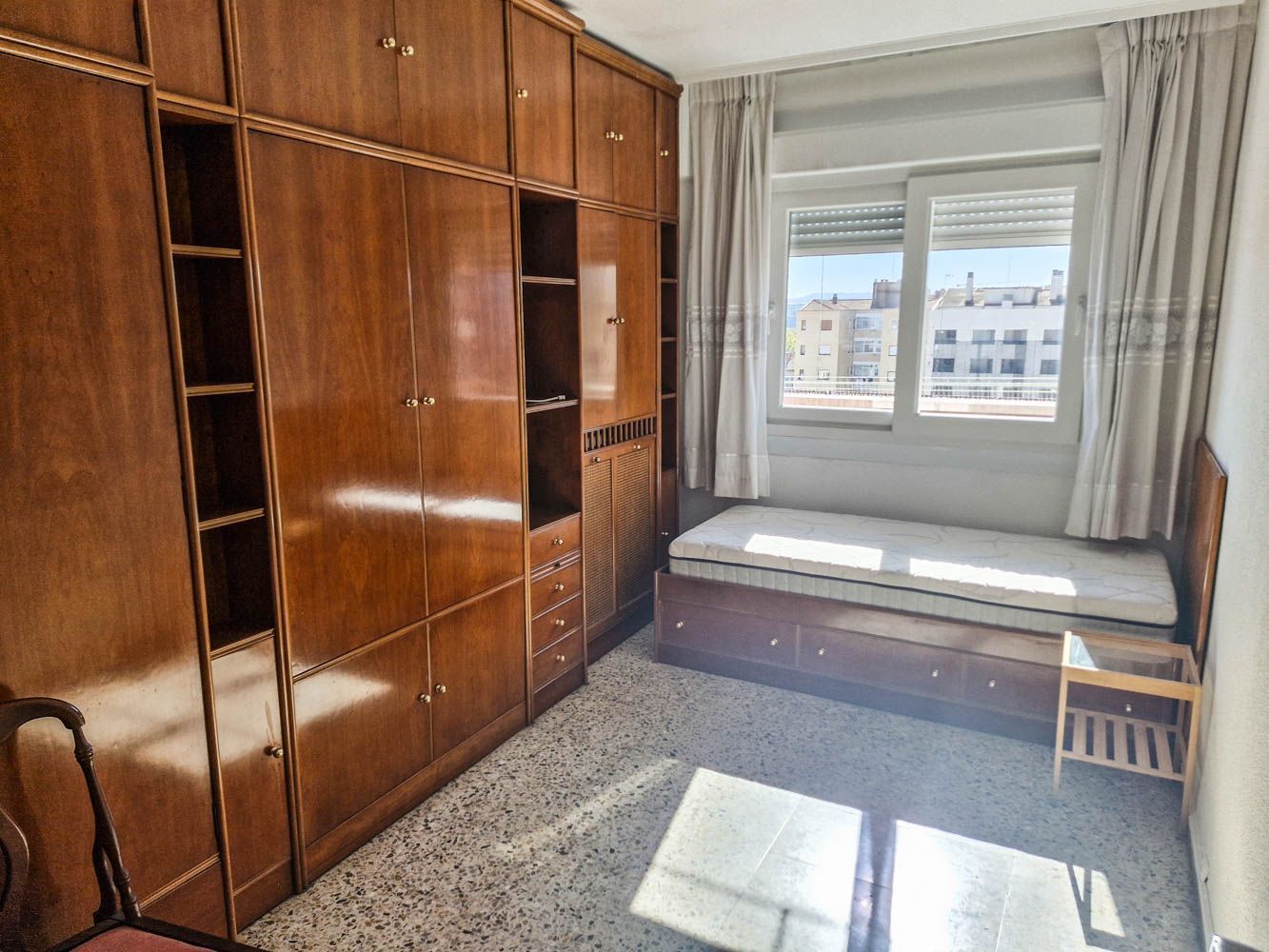 Bedroom of Flat to rent in  Zaragoza Capital  with Air Conditioner, Heating and Terrace