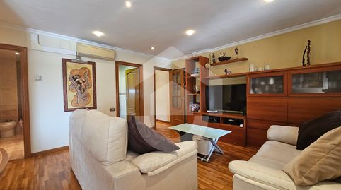 Foto 3 de Pis en venda a Passeig de Valldaura, La Guineueta, Barcelona Capital