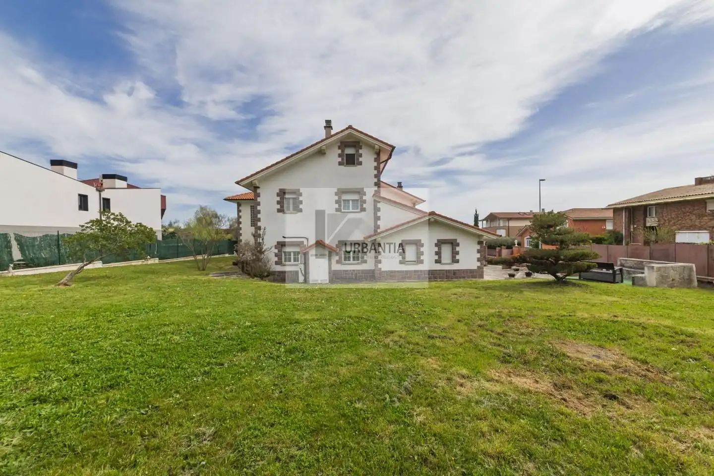 Vista exterior de Casa o chalet en venta en Berrioplano / Berriobeiti con Aire acondicionado, Calefacción y Jardín privado