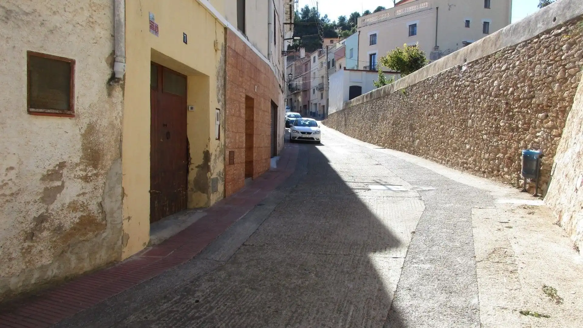 Exterior view of Houses for sale in El Pont d'Armentera  with Terrace