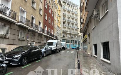 Exterior view of Flat for sale in  Madrid Capital  with Heating, Furnished and Balcony