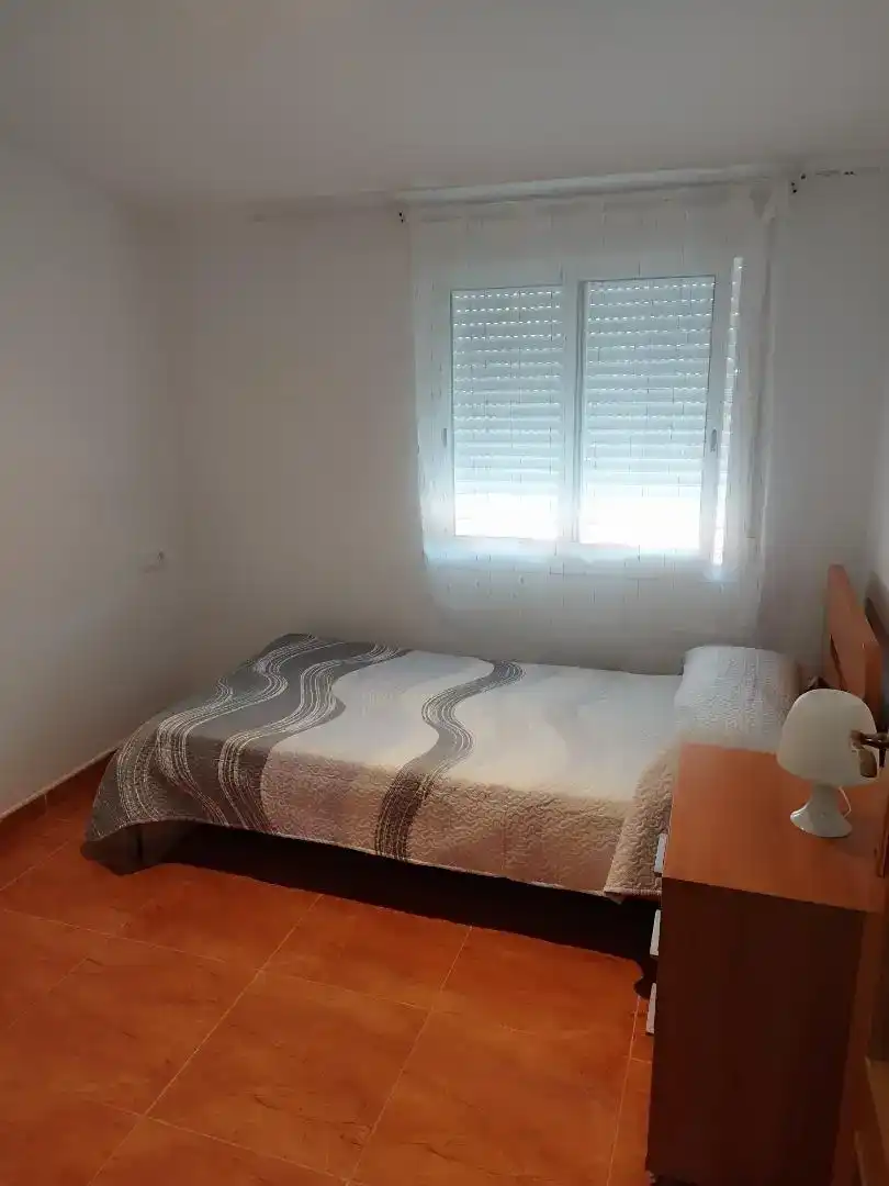 Habitación de Ático en venta en Serra con Aire acondicionado, Trastero y Amueblado