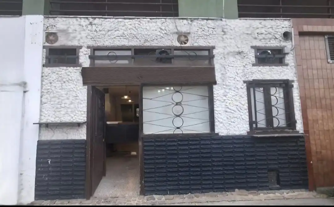 Business premises for sale in Calle Venancio tijero, imagen 2