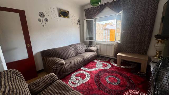 Piso en Venta en La Almozara