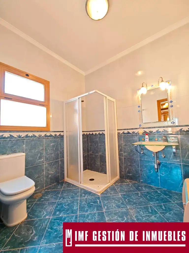 Bany de Casa o xalet en venda en Canillas de Aceituno amb Terrassa, Piscina i Moblat