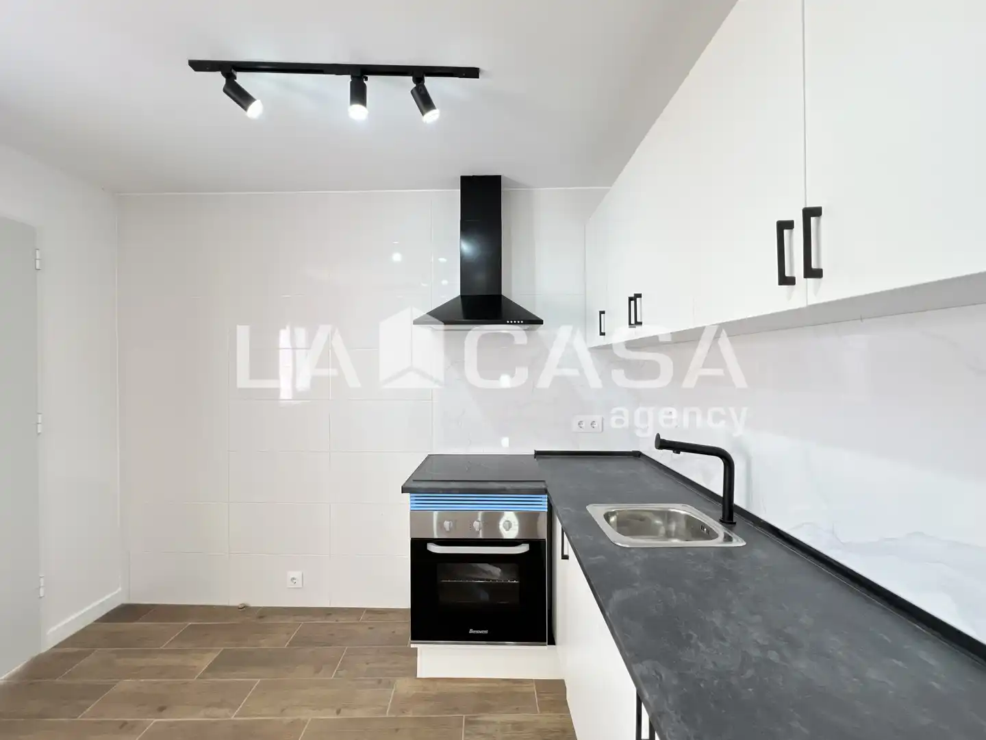 Local comercial en venta en Salut - Lloreda, imagen 14