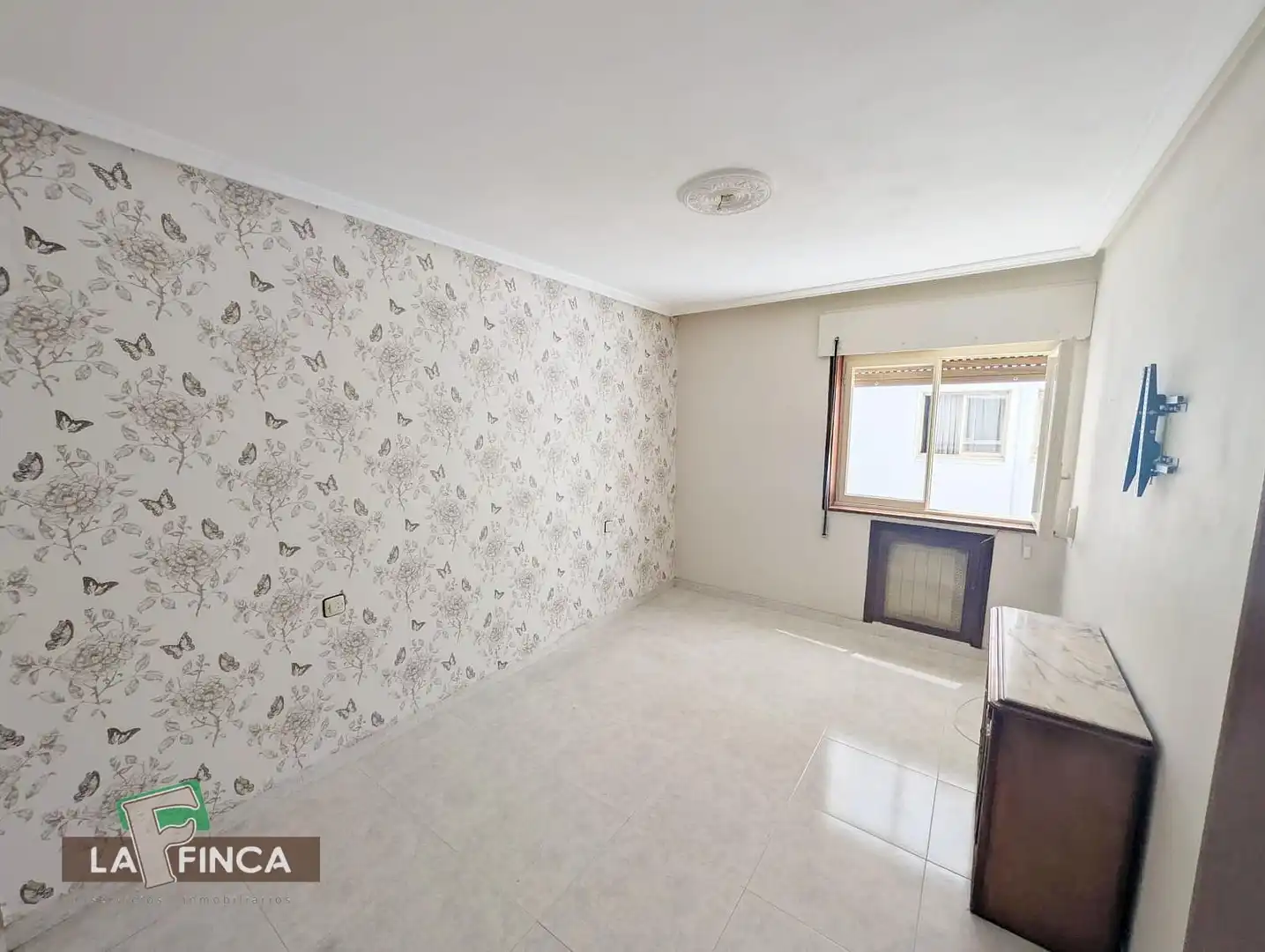 Bedroom of Flat for sale in Oviedo   with Heating and Parquet flooring