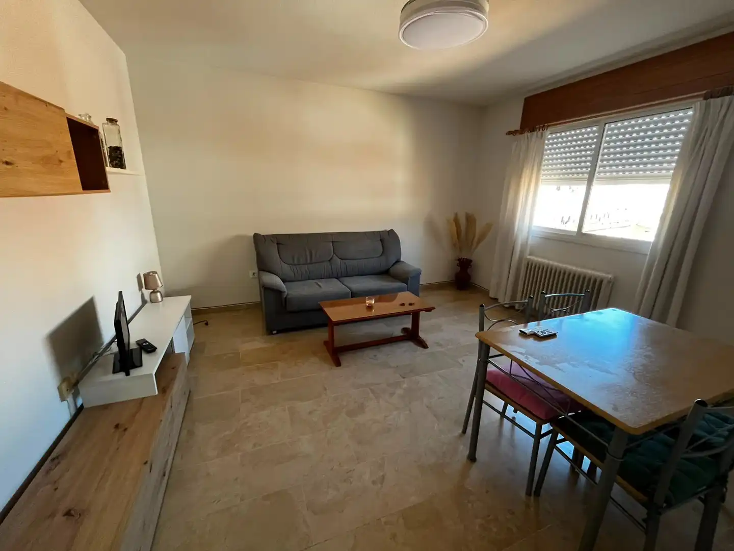 Wohnzimmer von Wohnungen zur Miete in Ciudad Real mit Möbliert