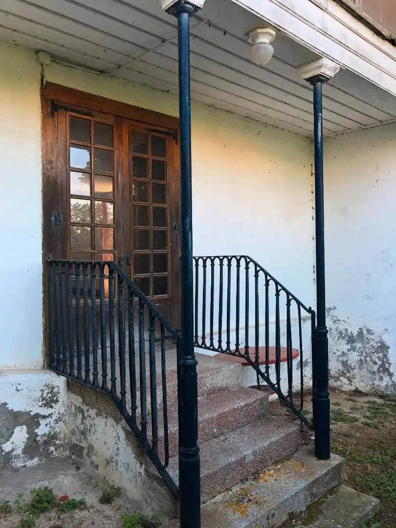 Außenansicht von Haus oder Chalet zum Verkauf in Oleiros mit Privatgarten, Parkett und Terrasse