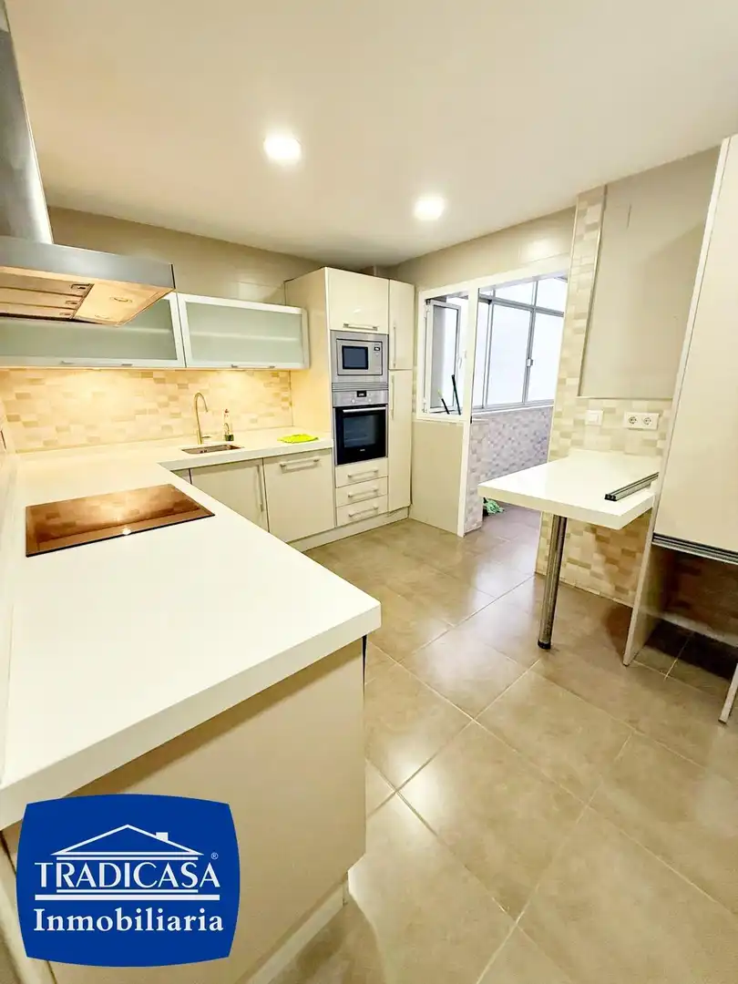 Kitchen of Flat for sale in Jerez de la Frontera  with Air Conditioner and Balcony
