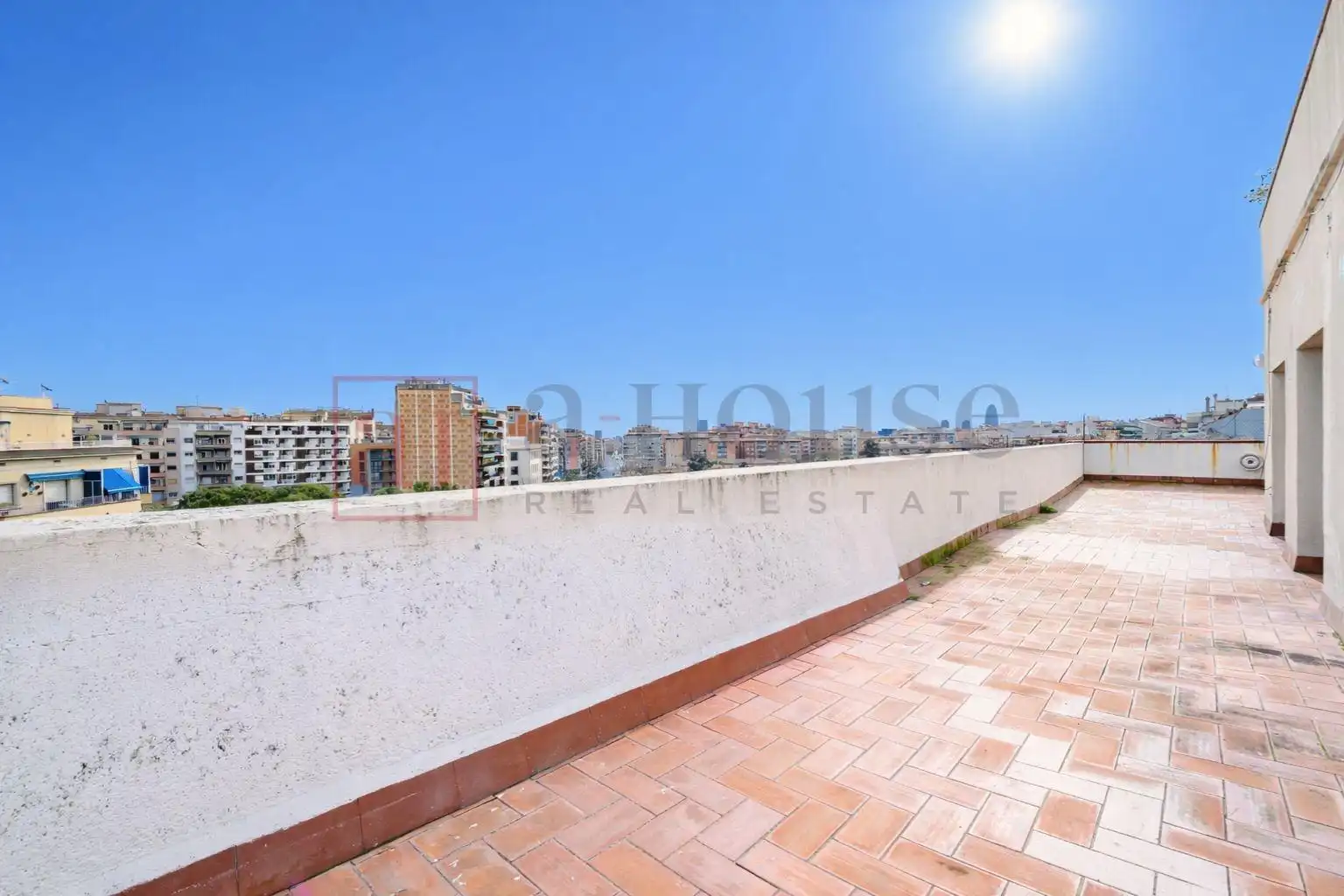 Terraza de Ático en venta en  Barcelona Capital con Calefacción, Terraza y Balcón
