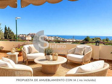 Casa bifamiliare con piscina in vendita a Calle José María Alonso