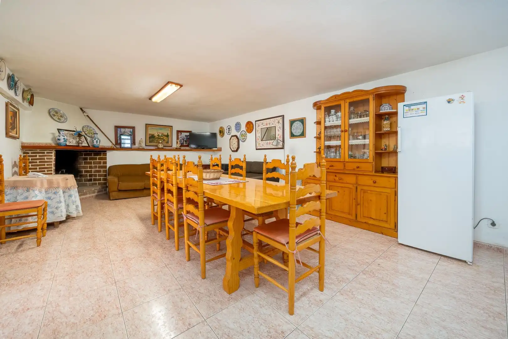Menjador de Casa o xalet en venda en Santa Eugènia amb Jardí privat, Terrassa i Traster