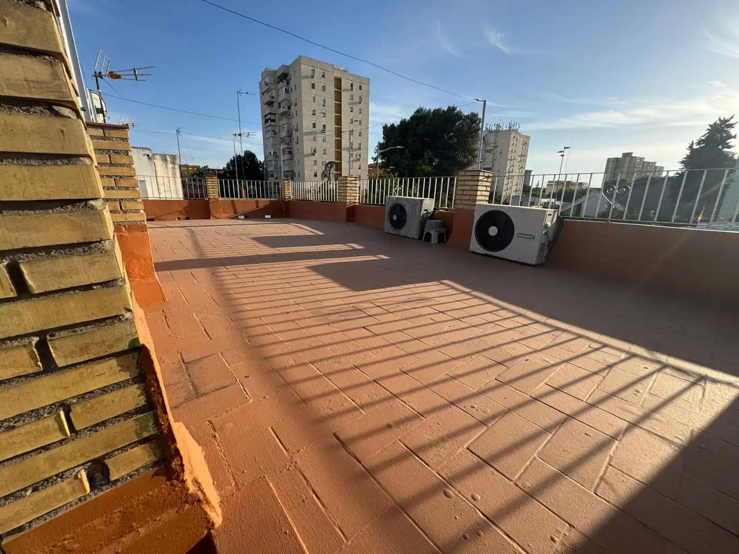 Terrassa de Casa o xalet en venda en Sevilla amb Traster