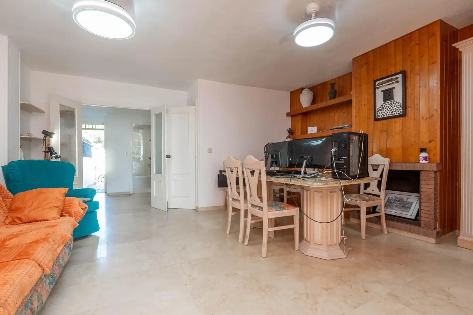 Haus oder Chalet zum Verkauf in Almuñécar mit Privatgarten, Terrasse und Balkon