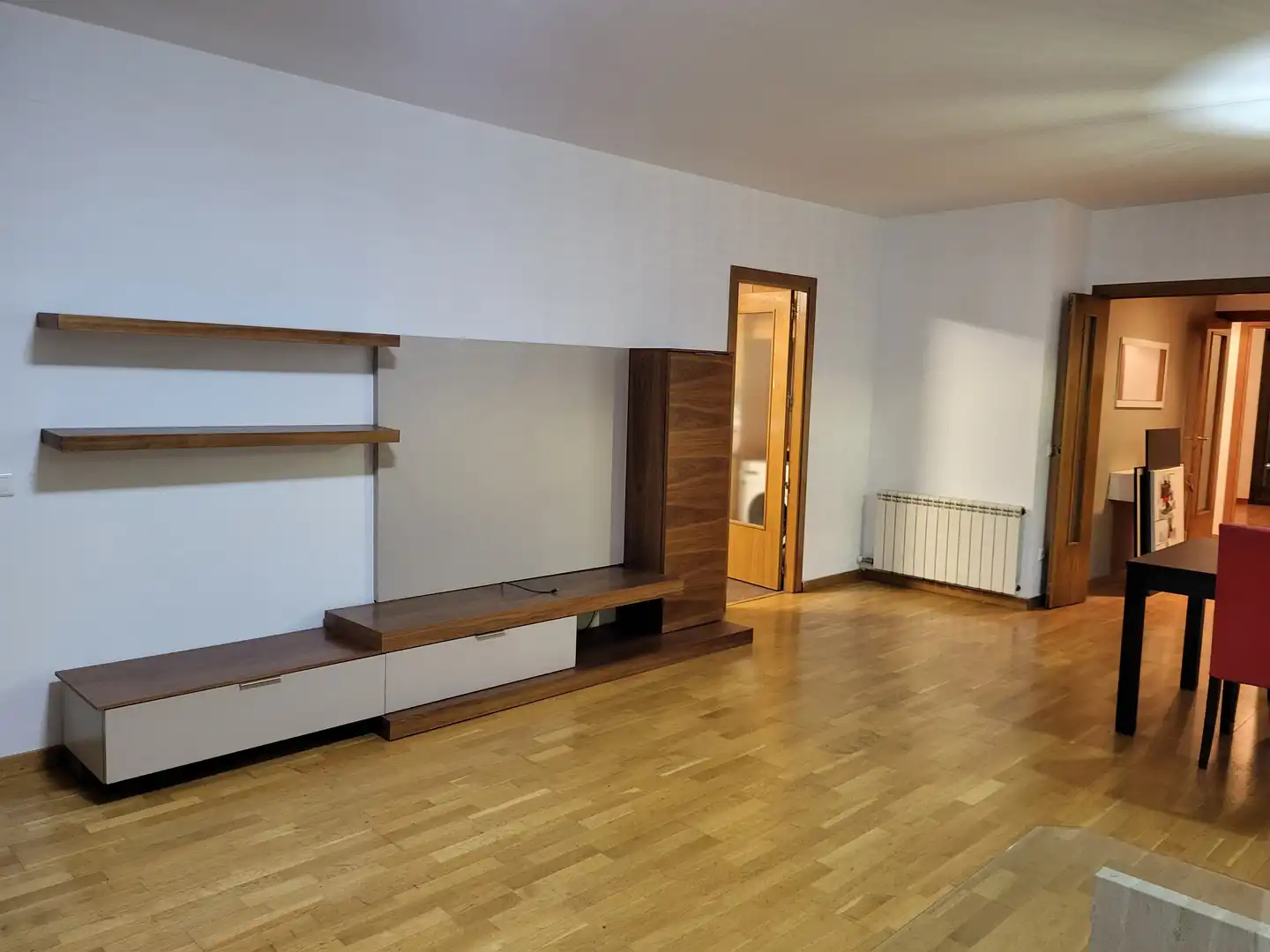Wohnzimmer von Wohnung zur Miete in Sabadell mit Heizung, Parkett und Ofen