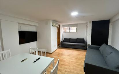 Apartment for sale in  Madrid Capital  with Air Conditioner, Heating and Furnished