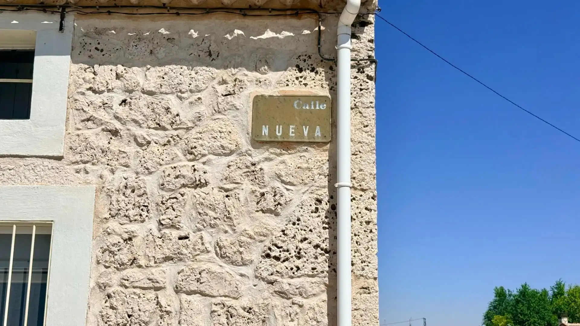 Vista exterior de Casa o chalet en venta en Cozuelos de Fuentidueña con Alarma