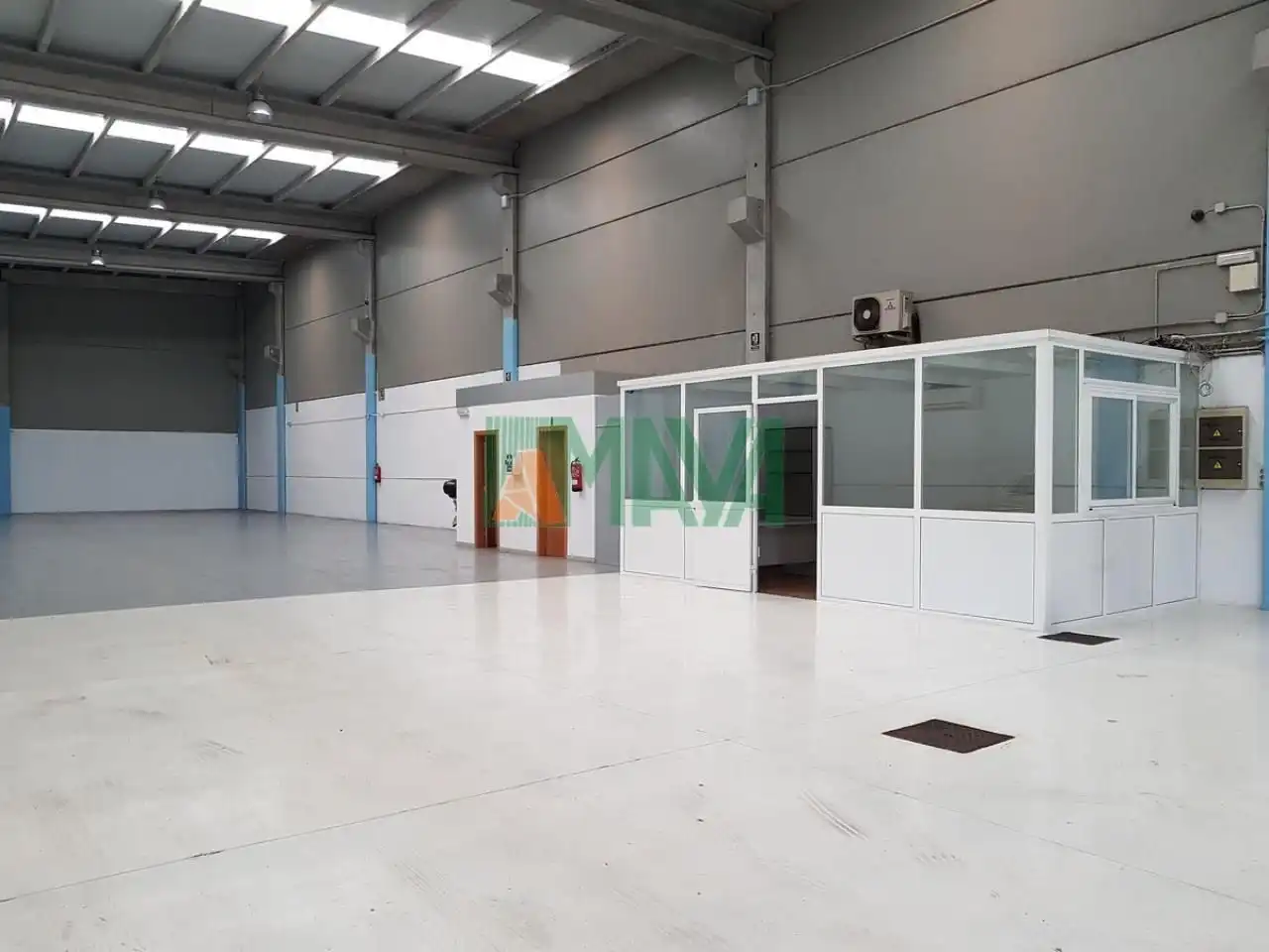Nave industrielle à vendre à San Cibrao das Viñas