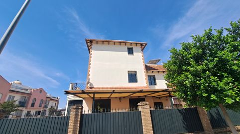 Foto 4 de Casa o xalet en venda a Calle Gonzalo de Berceo, Arco Norte - Avda. España, Dos Hermanas
