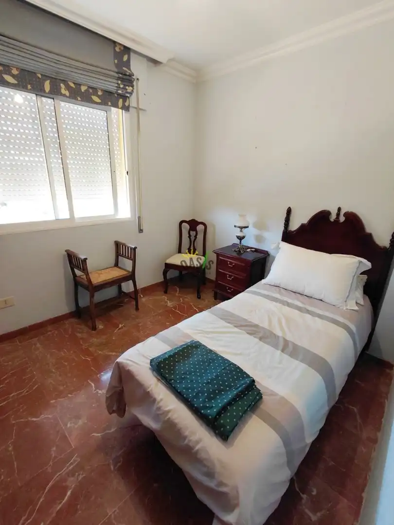 Dormitori de Casa o xalet en venda en Ofra - Costa Sur