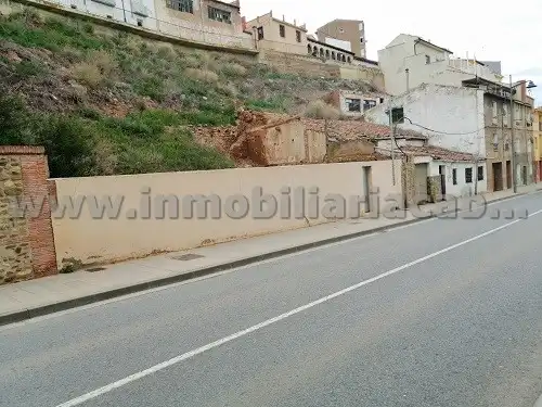Wohnbaugrundstück zum Verkauf in Calle de la Mediavilla 42