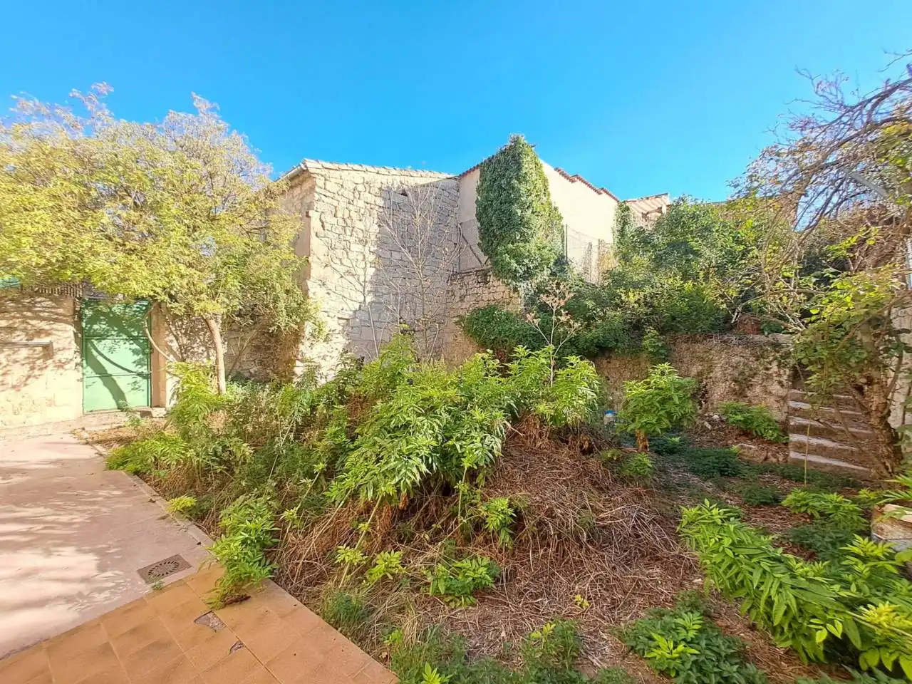 Jardí de Casa o xalet en venda en Hontanas amb Calefacció, Jardí privat i Terrassa