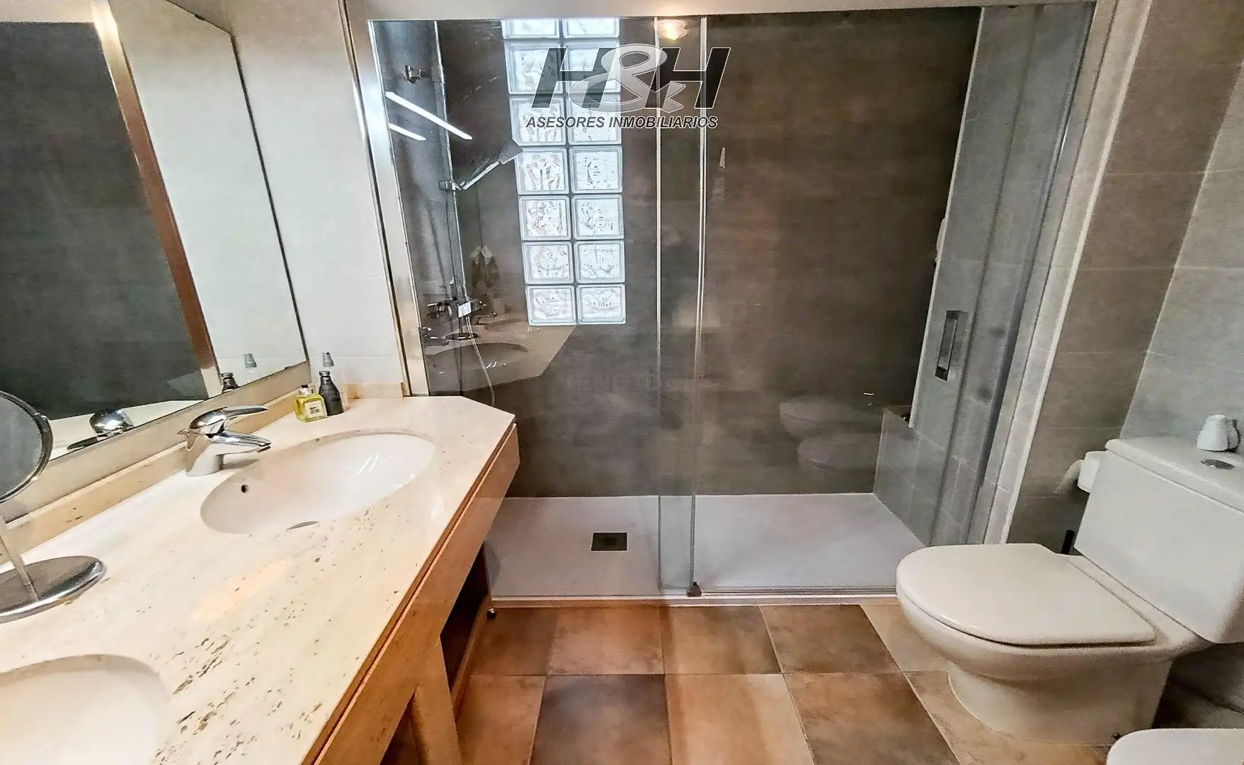 Baño de Casa o chalet en venta en Burjassot con Aire acondicionado, Calefacción y Trastero